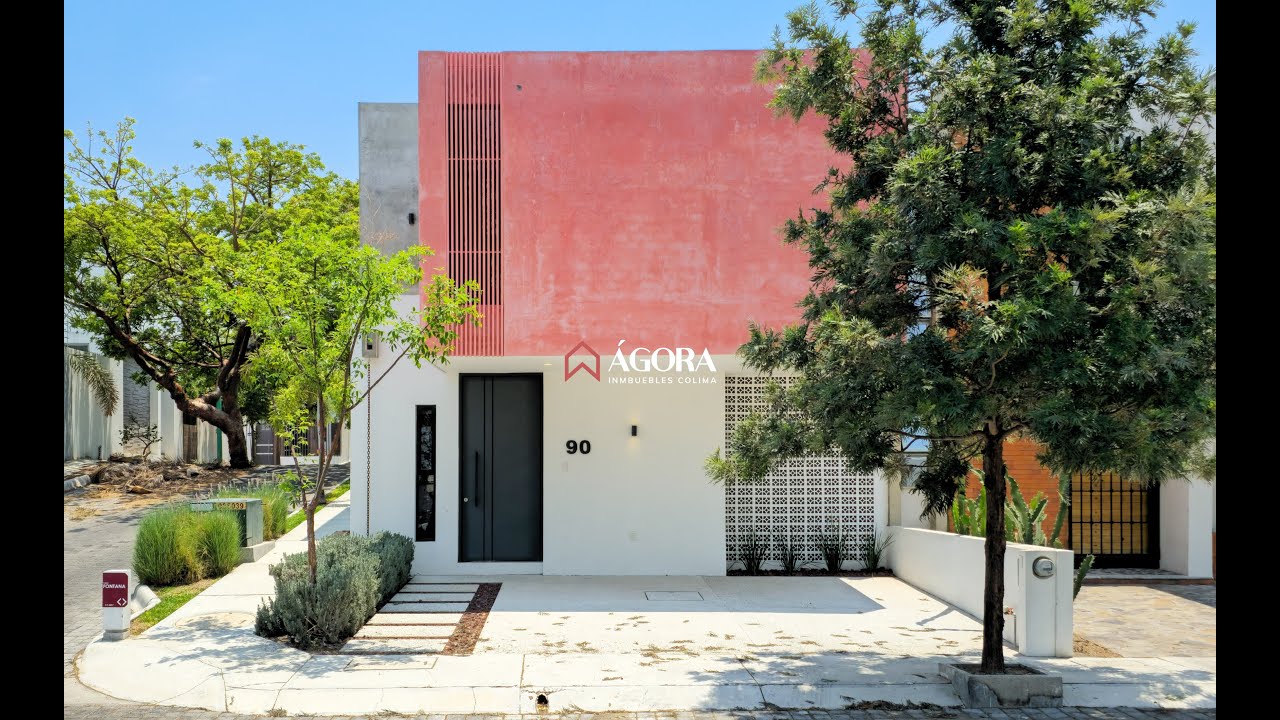 Casa DE LUJO en esquina en zona norte de COLIMA, MX.