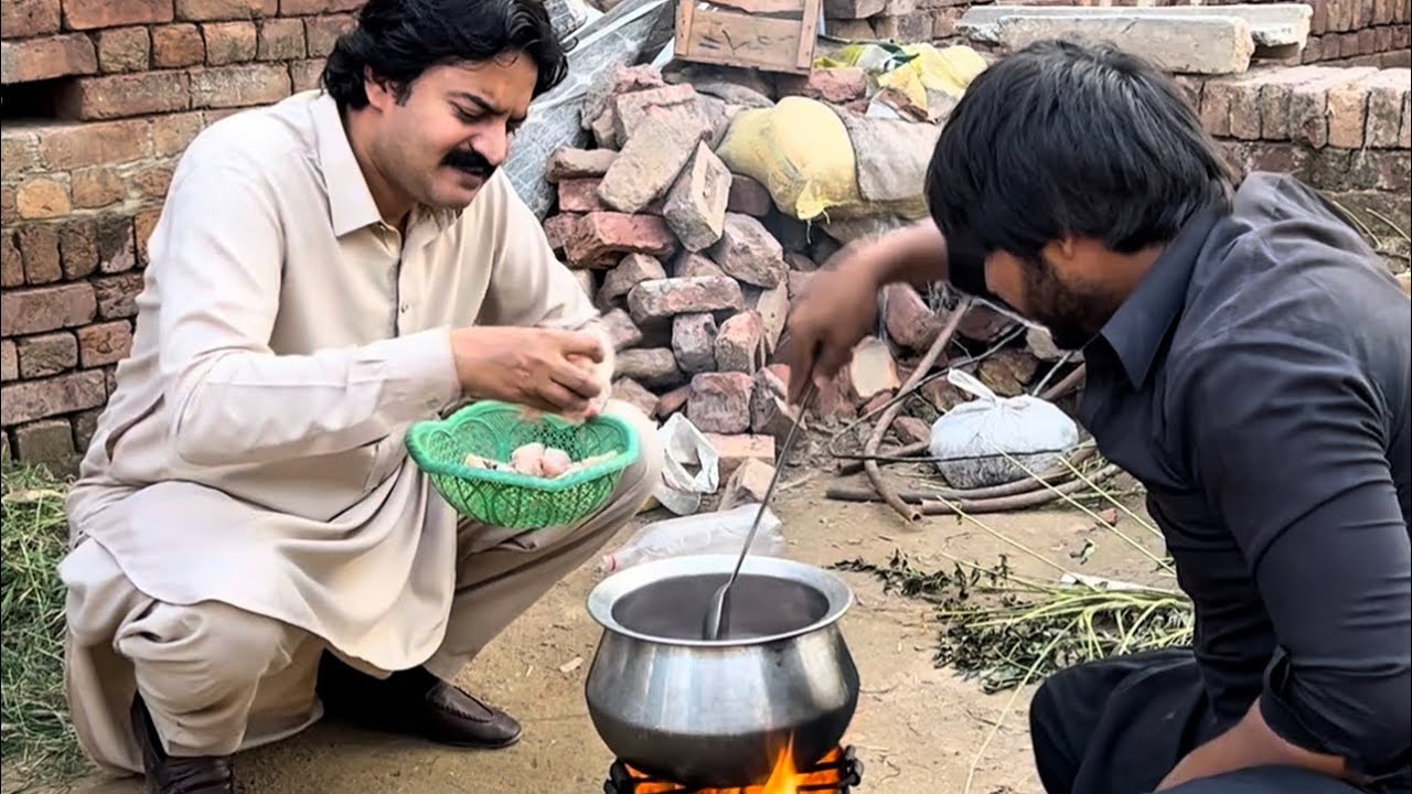 Haandi chor panjabi funny video (ہانڈی  چو ر )