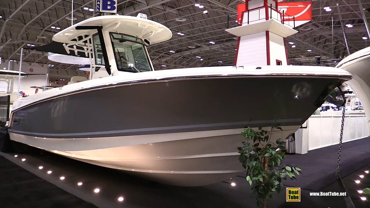 2019 Boston Whaler 280 Outrage Fishing Boat - Walkaround - 2019 Toronto Boat Show