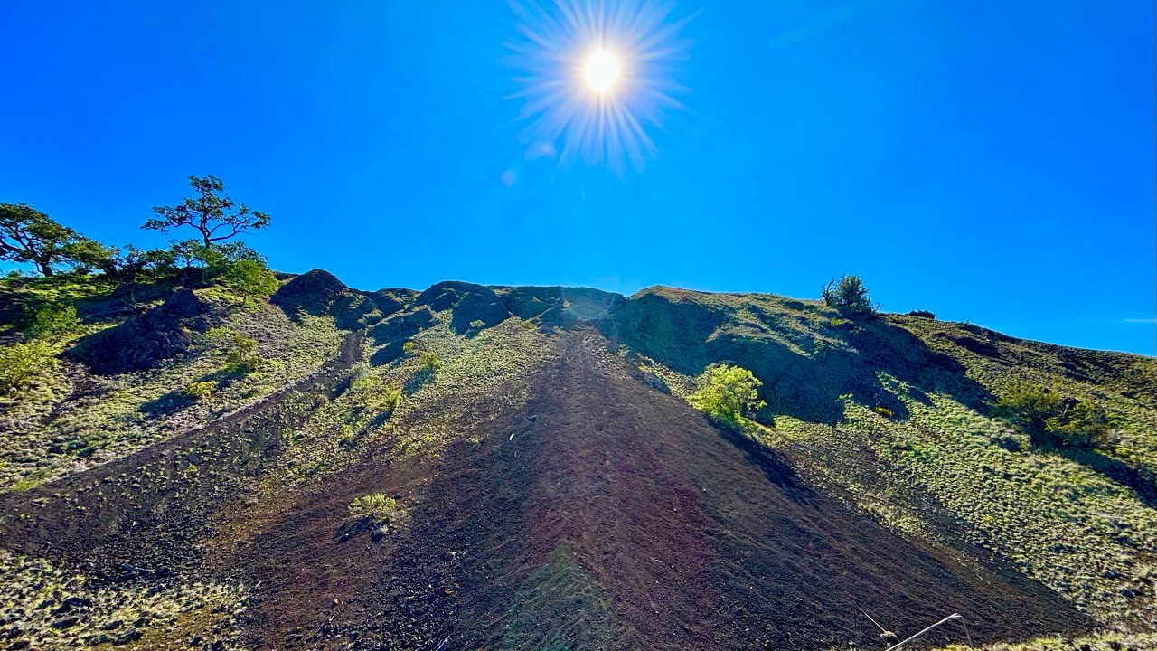 Mauna Kea and Mauna Loa and in between. #djimini3 #bigislandhawaii 