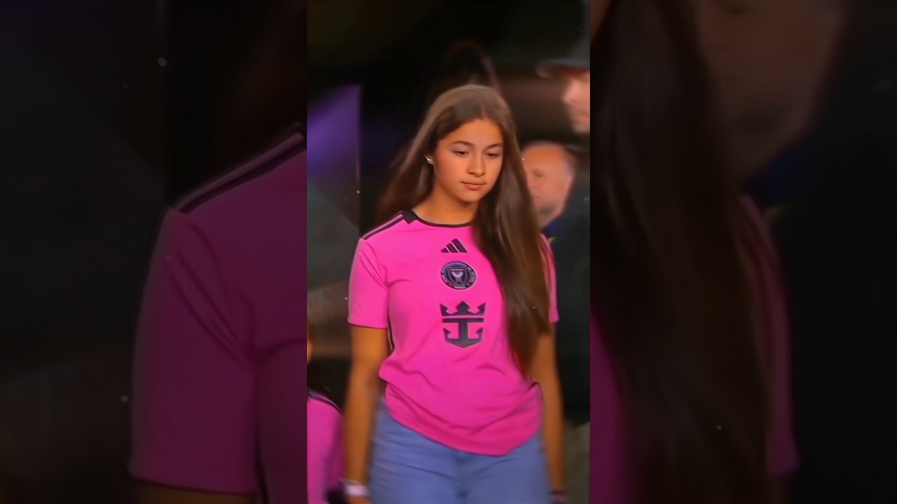 Filha do Lu&iacute;s Su&aacute;rez e Cristiano Ronaldo Jr Namorando 😘⚡ #delfinasuarez #suarez