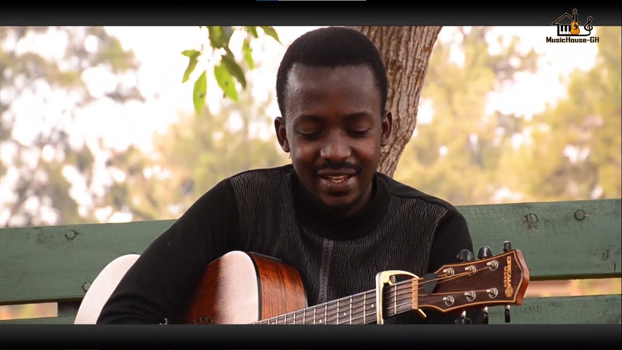 Ni mahwi by Bruce Mellody (twigane uko icurangwa Acoustic)