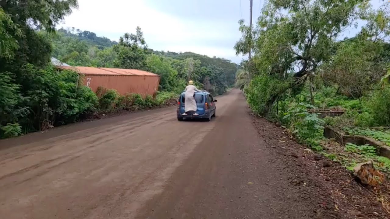 Reportage sur la route de Bangoi vers Mdjoiezi Hambou