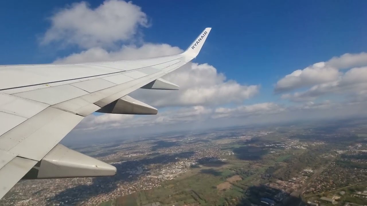 Takeoff from Budapest | Ryanair B737-800 LHBP