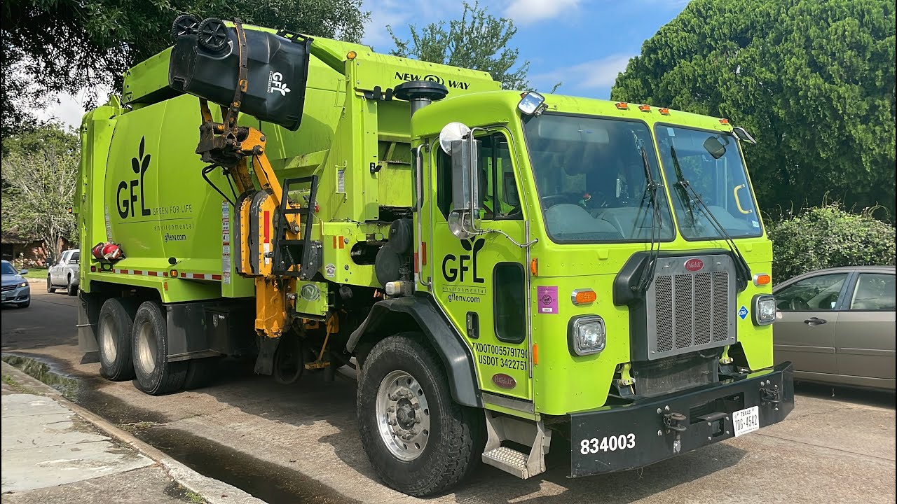 GFL: Peterbilt 520 CNG New Way Sidewinder on trash