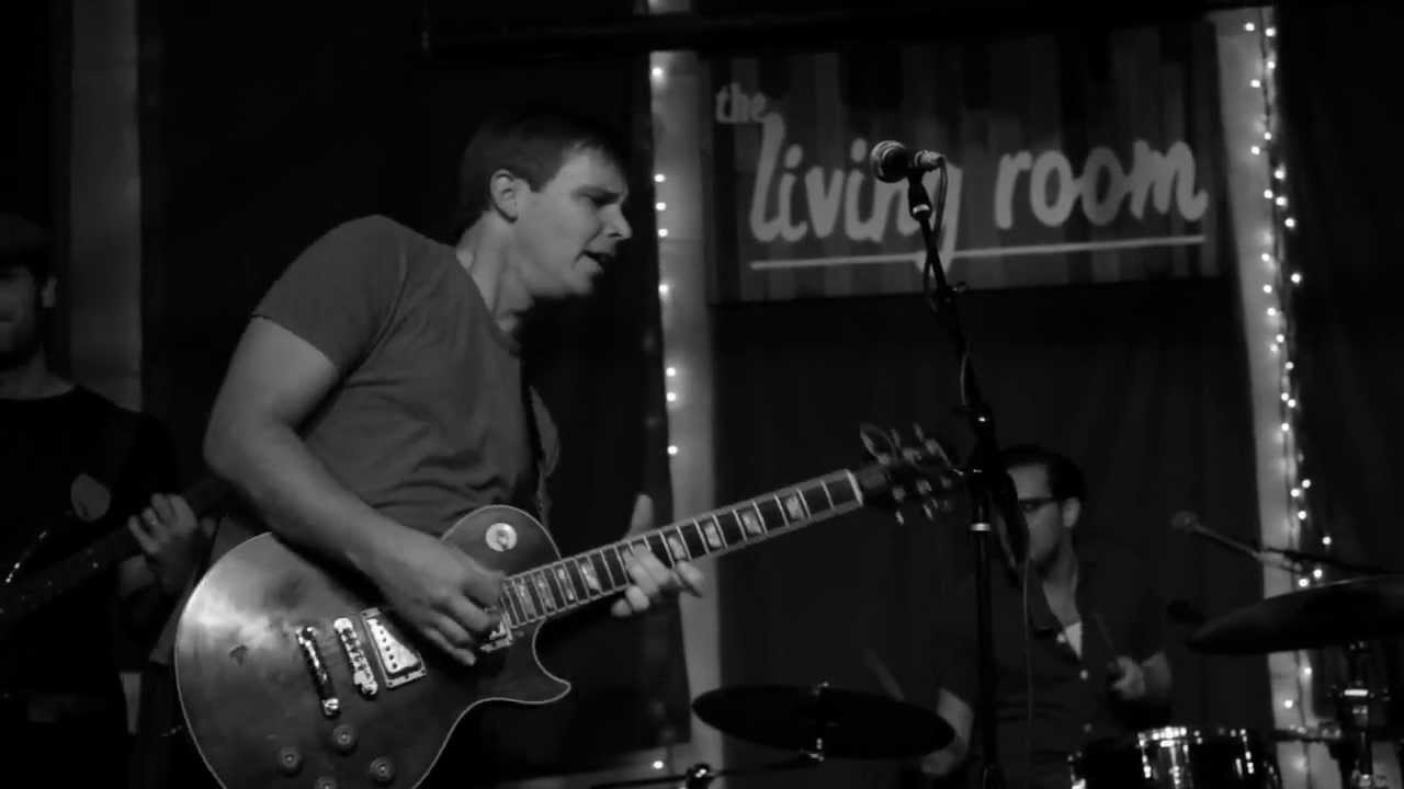 RIO- LOW CUT CONNIE