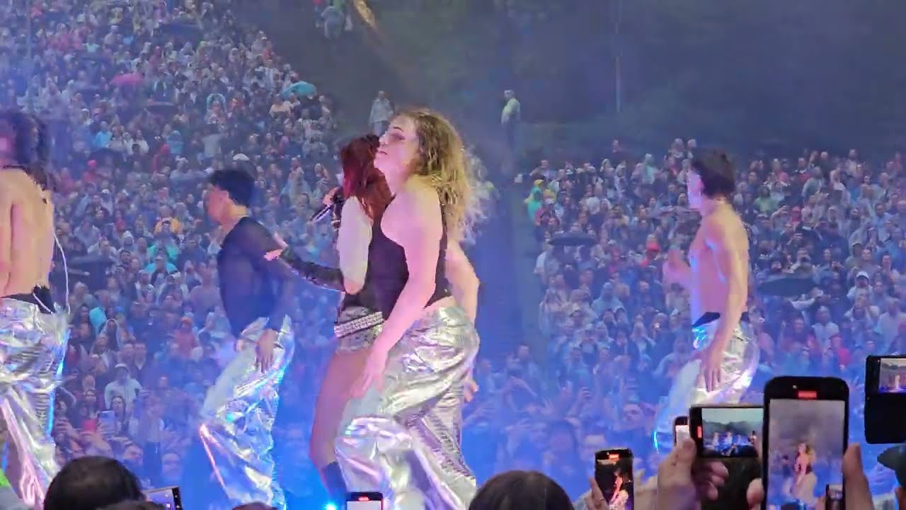 Dua Lipa - Hallucinate - Summer Tour - Berlin Waldbühne 05.06.2024