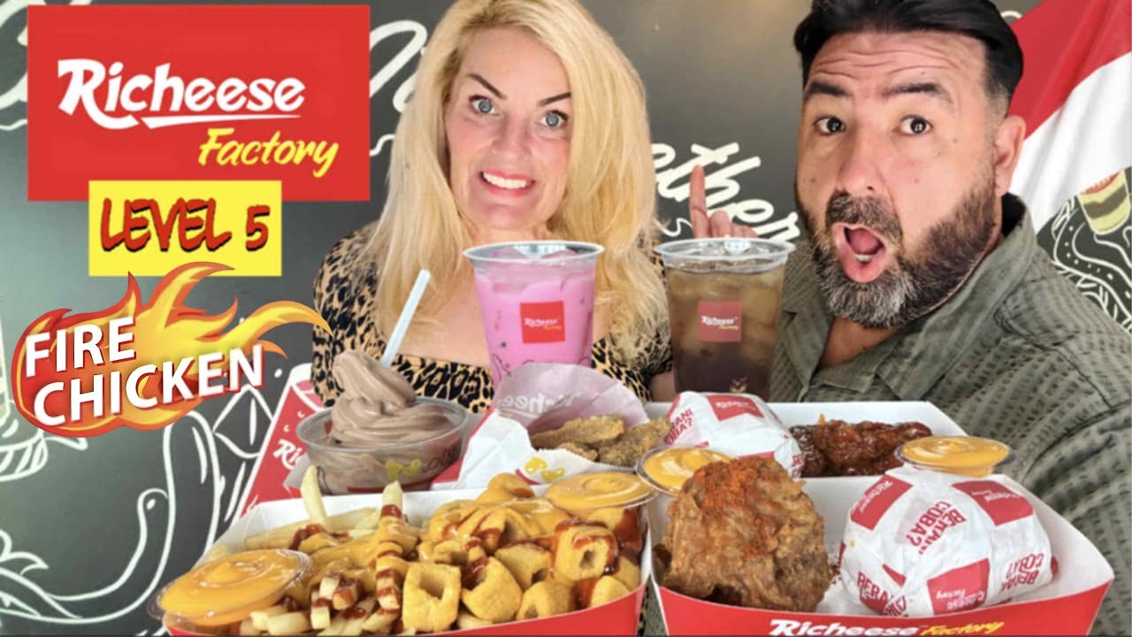 Foreigner&rsquo;s try Indonesian Fast Food in Jakarta 🇮🇩