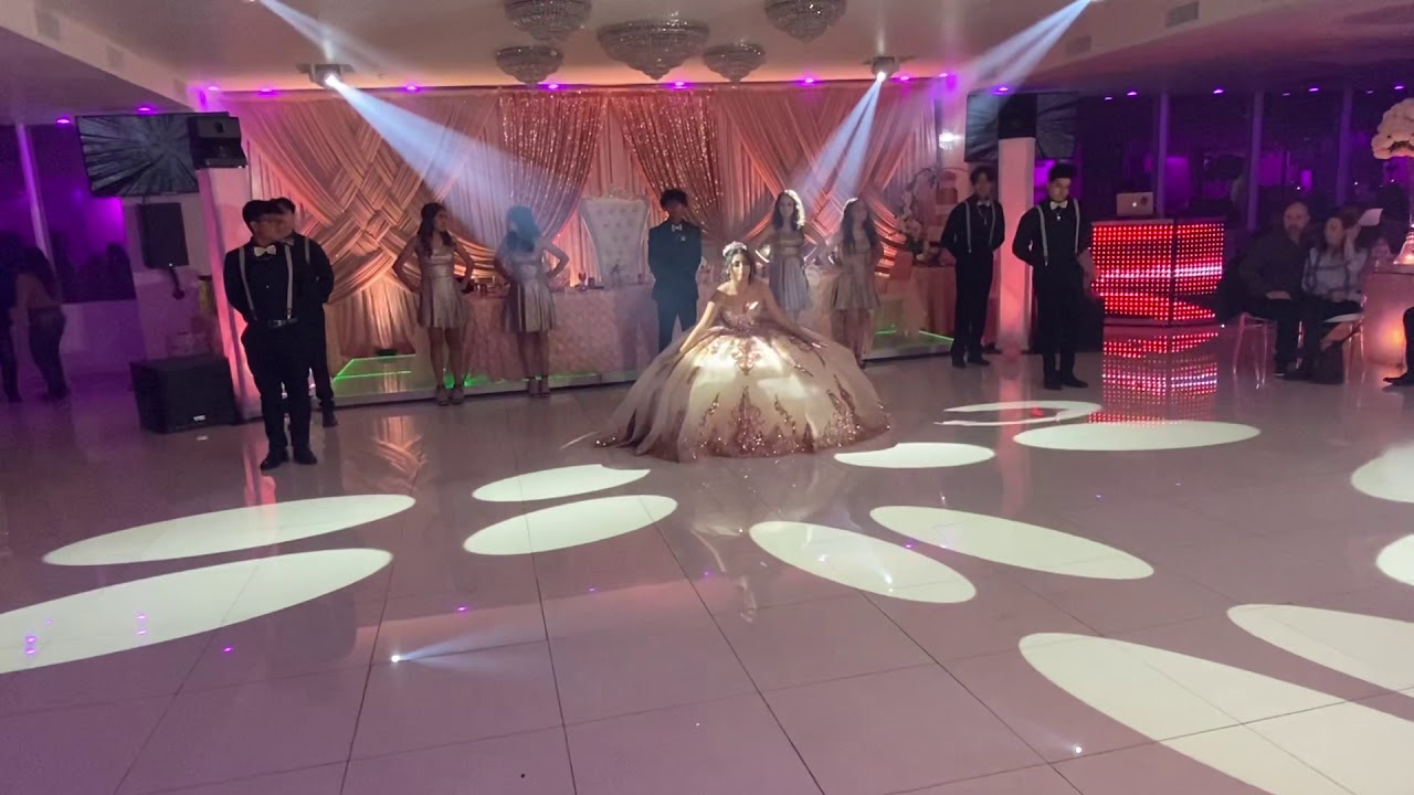 Moonlight Vals by Ariana Grande 2020. ( I don’t own any rights to this music)