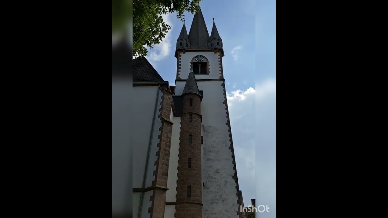 Очарование городочка Bad-Lippspringe. Наткнулись на свадьбу у церкви😊