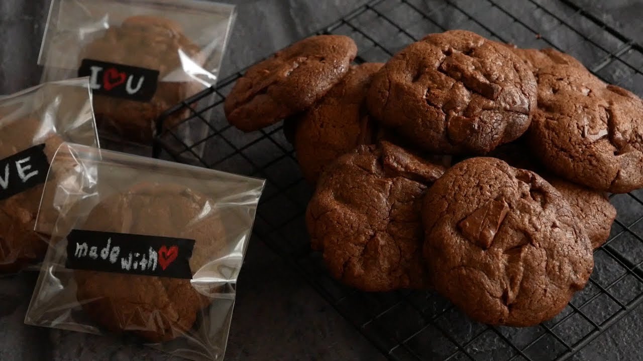 板チョコでざくざく濃厚チョコクッキー♡ | chocolate chunk cookies