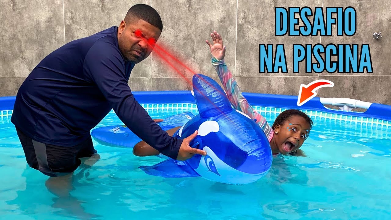 DESAFIO NA PISCINA - QUEM CONSEGUIR ENCONTRAR MAIS BOLINHAS PULA PULA NO FUNDO DA PISCINA, GANHA!
