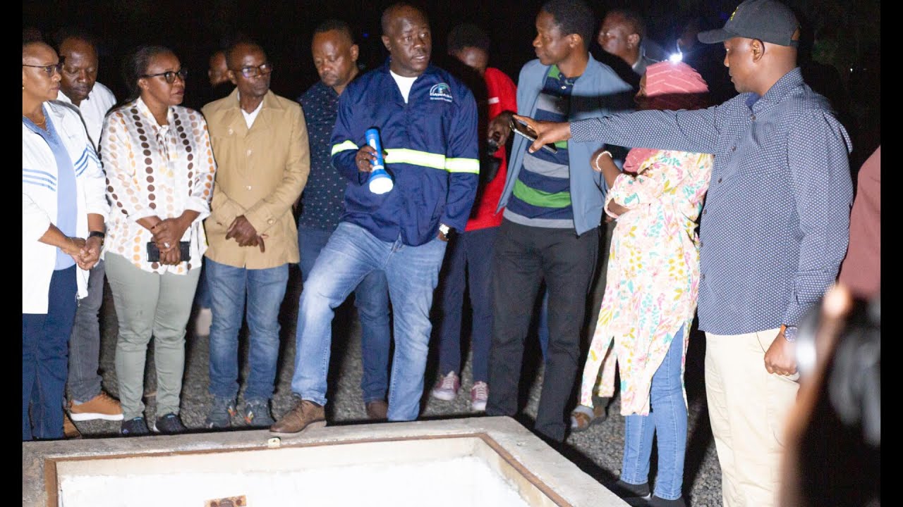 VIDEO: WAZIRI AWESO ALIVYOKAGUA TENKI LA KUHIFADHI MAJI KIBAMBA SAA TISA USIKU
