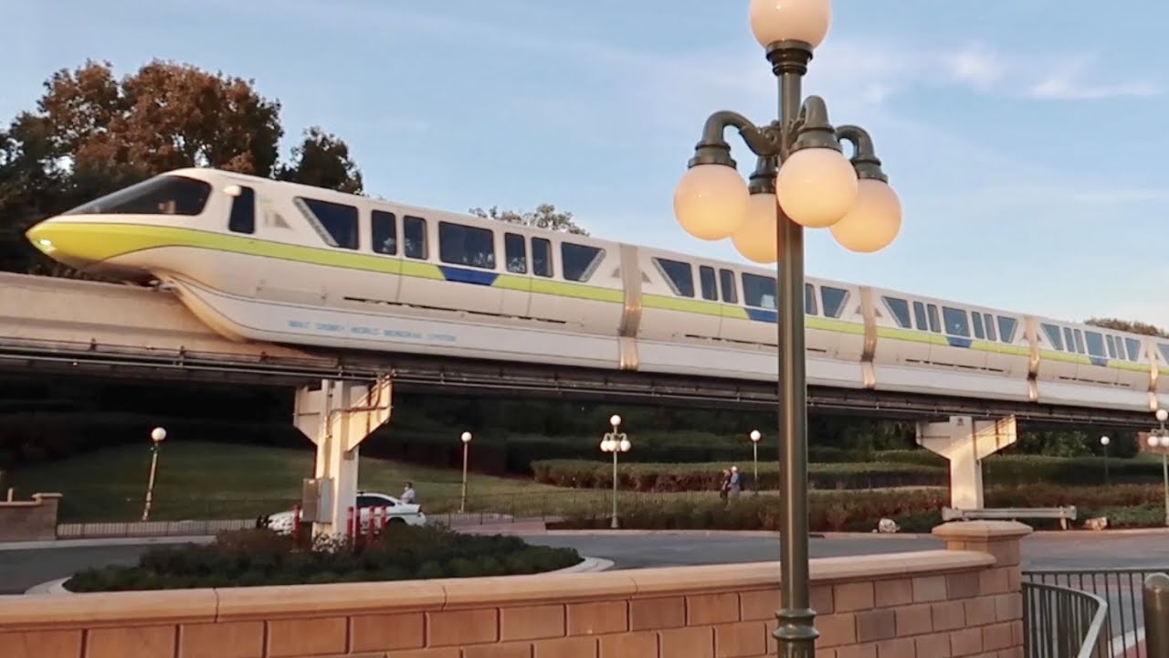 Park Hopping is BACK at Walt Disney World - All Four Parks In One Day / How To Make It Happen