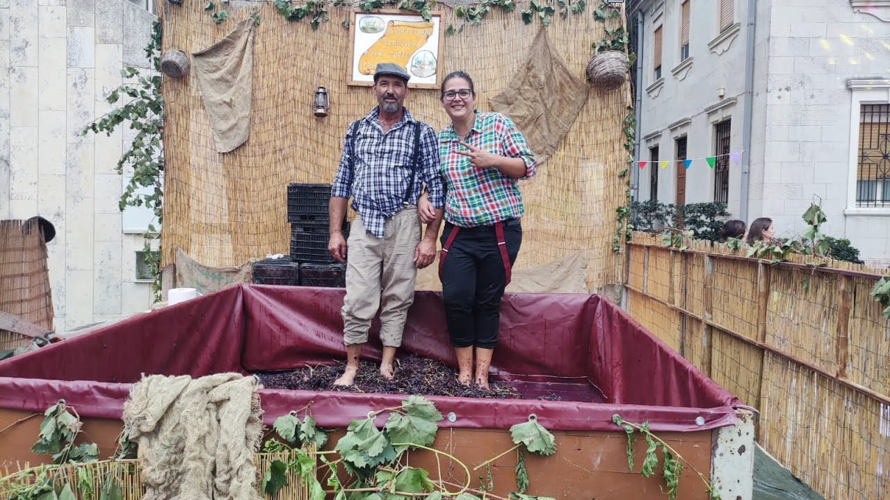 Una grande festa in questo borgo, la vendemmia come una volta