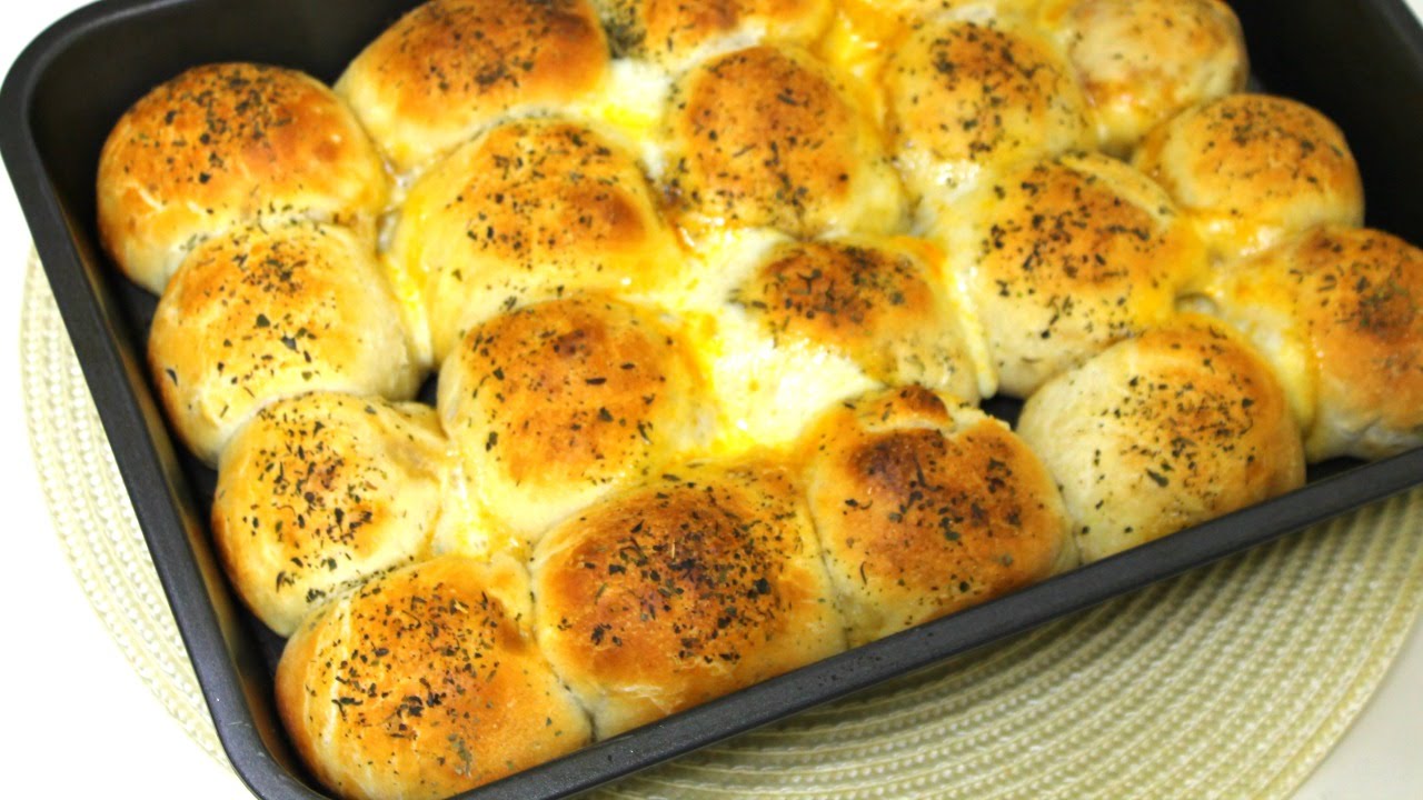 Pepperoni Pizza Rolls - in the Kitchen With Jonny Episode 47