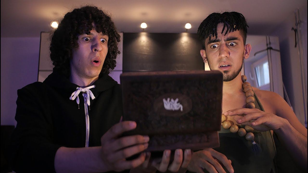 Jay & Arya - Was ist in der Schatulle ?