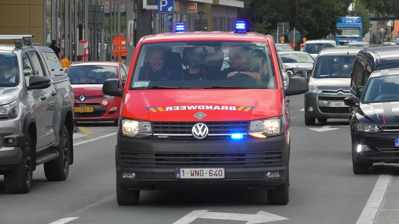 (Grote Scheepsbrand) Brandweer , Ziekenwagens & Politie met spoed naar en van interventies in Gent