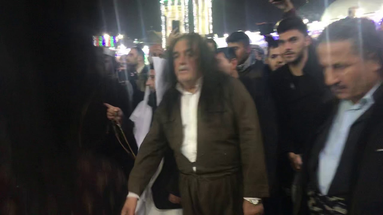 دەروێشانی بابە شێخ عبد الکریم ی دارە خورمایی لە مەرقەدی شێخ عبد القادری گیلانی
