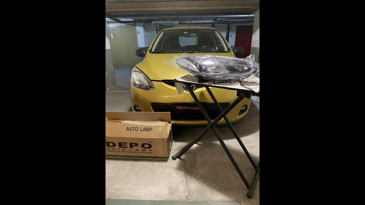 Nuovi fari per questa Mazda 2 del 2008