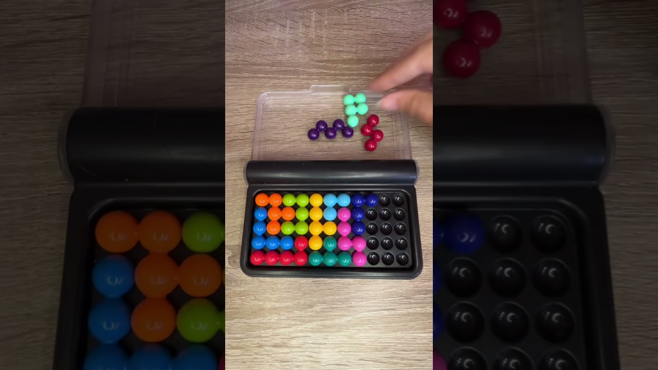 Smart Games IQ Puzzler Pro Level 15