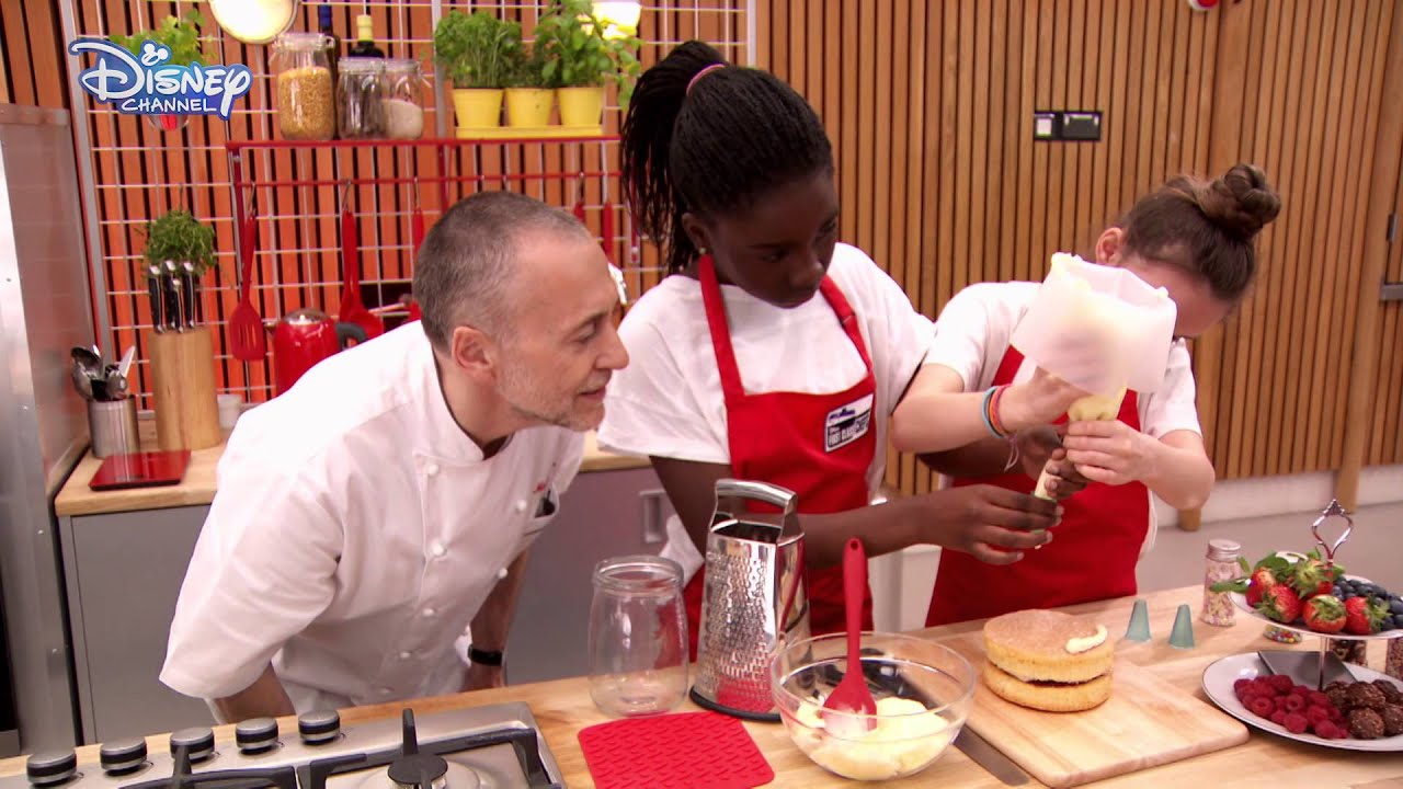 First Class Chefs - Cake Decorating! - Official Disney Channel UK HD