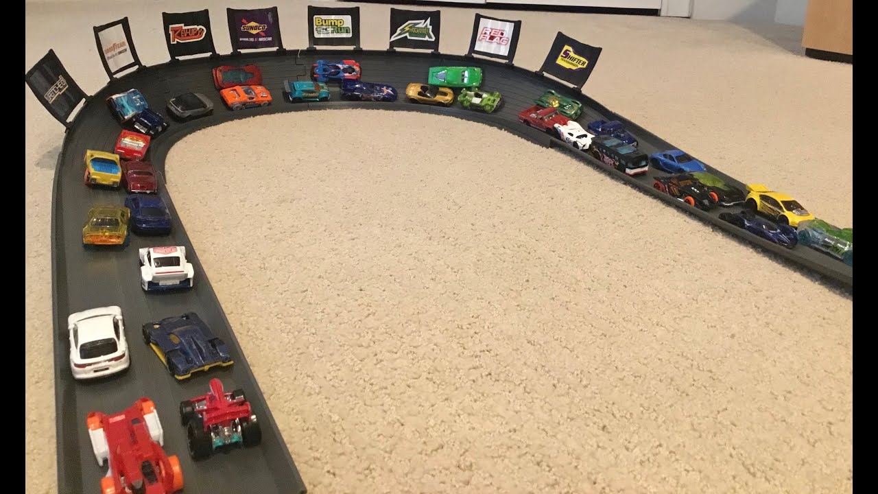 28 car hotwheels fat track racing tournement