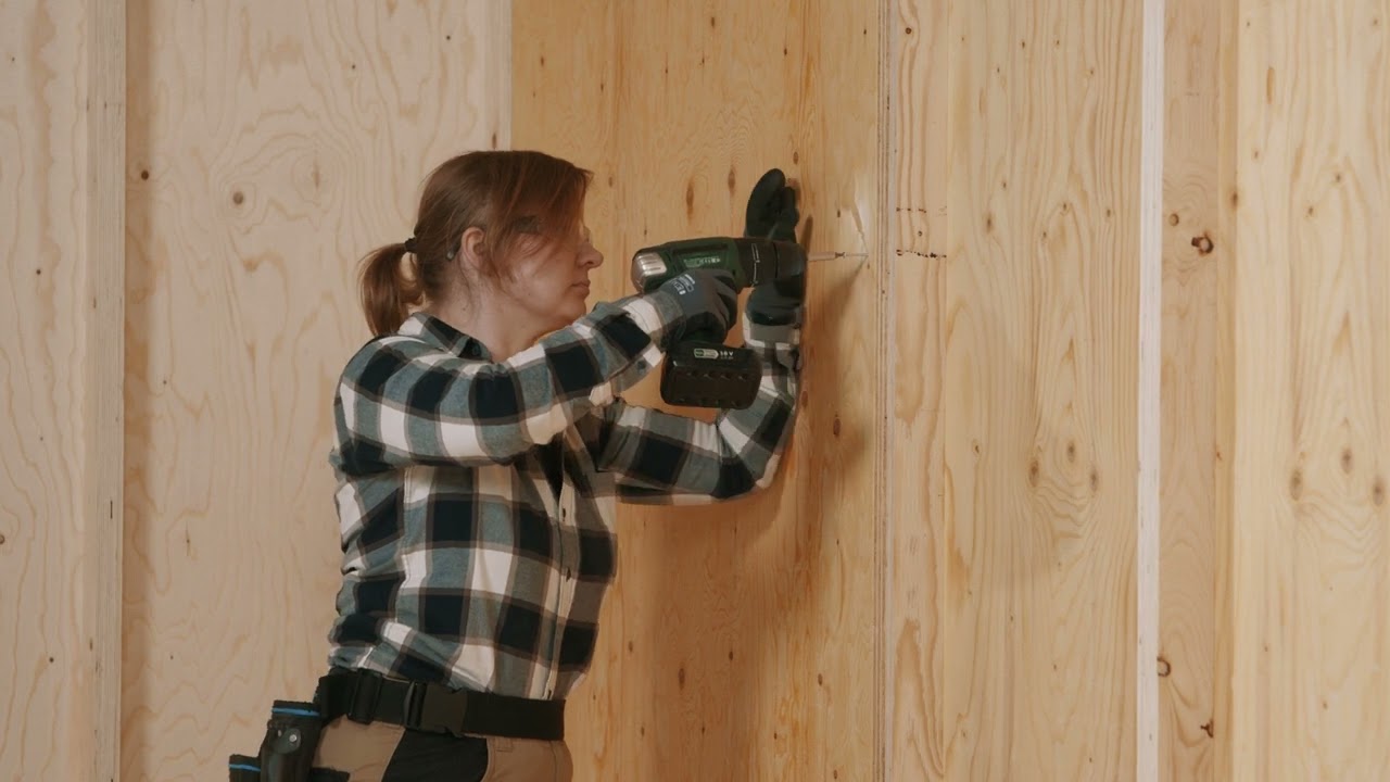 Building a wall with WISA spruce plywood