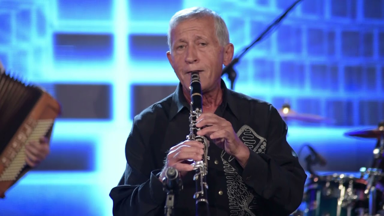 Slave Naumovski Capce i Grupa Molika - Cardak cocek (Art Studio Production Live TV Show)