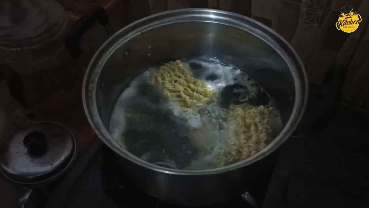 PROCEDURE TEXT - how to make sausage noodles