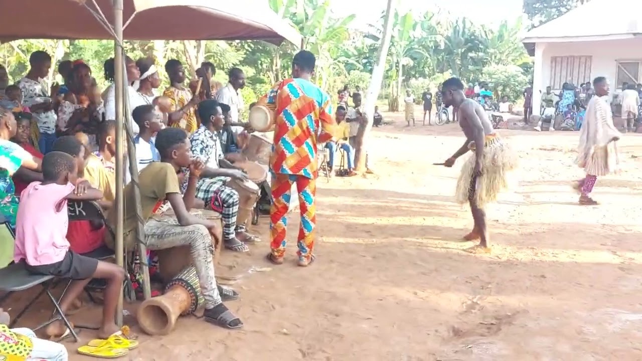 Watch Okomfo Agyeiwaa & Ancient Amoowi Deity Yam Festival @ Pinihin, Nkoranza
