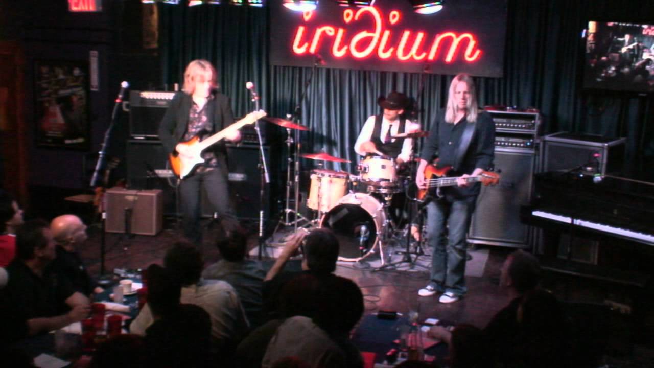 Andy Timmons Trio - When I'm 64 - Live at Iridium (3.19.12)