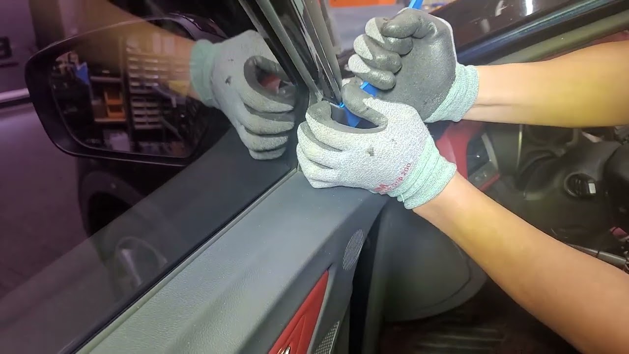 쌍용 티볼리 도어트림 탈거방법 / How to remove Ssangyong Tivoli door trim