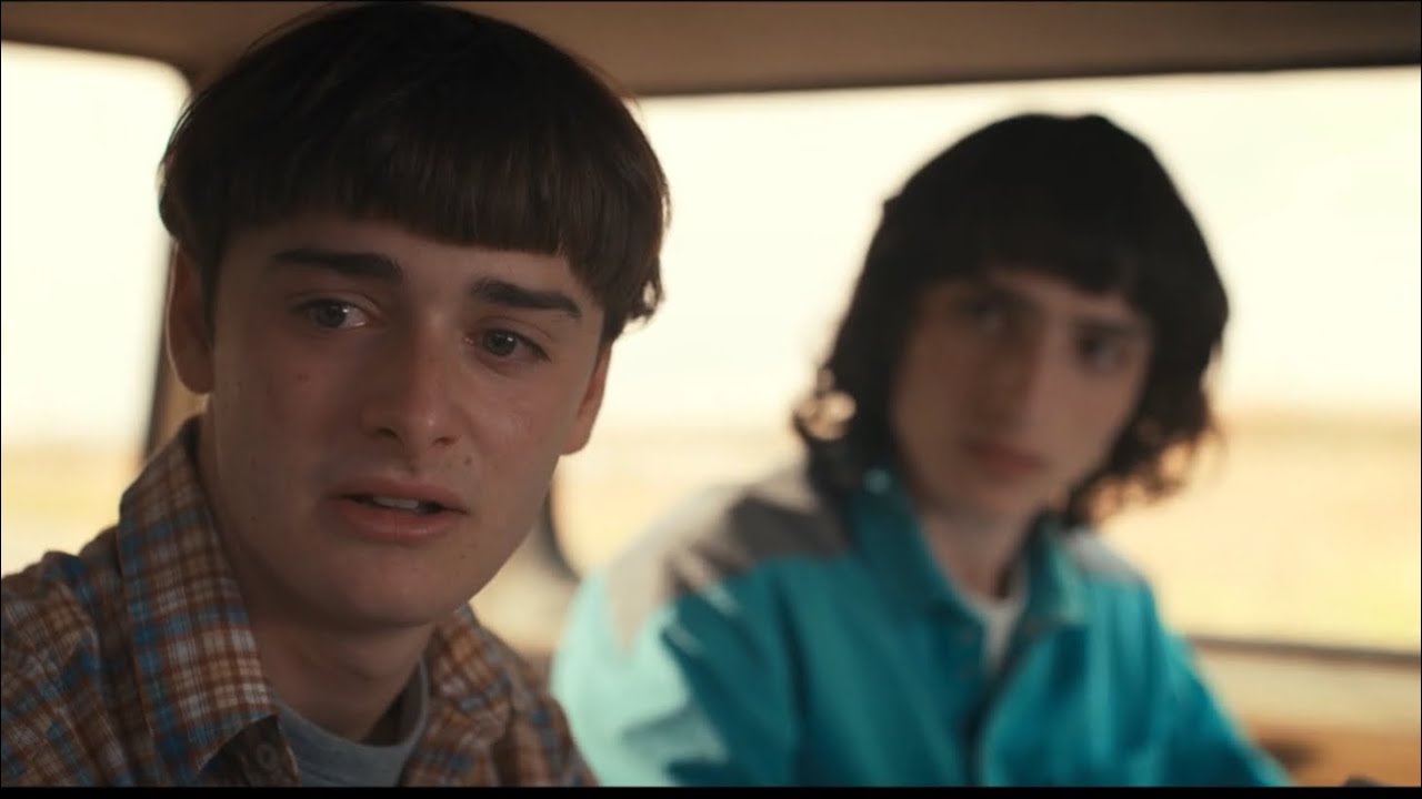 Will shows his painting to Mike Stranger Things 04x08