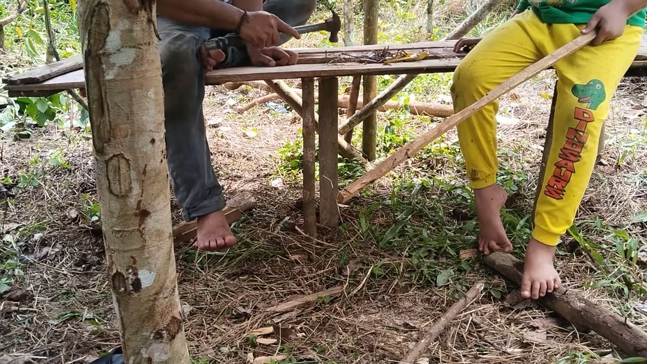 BIKIN PONDOK RUMAH KEBUN, BAG 4