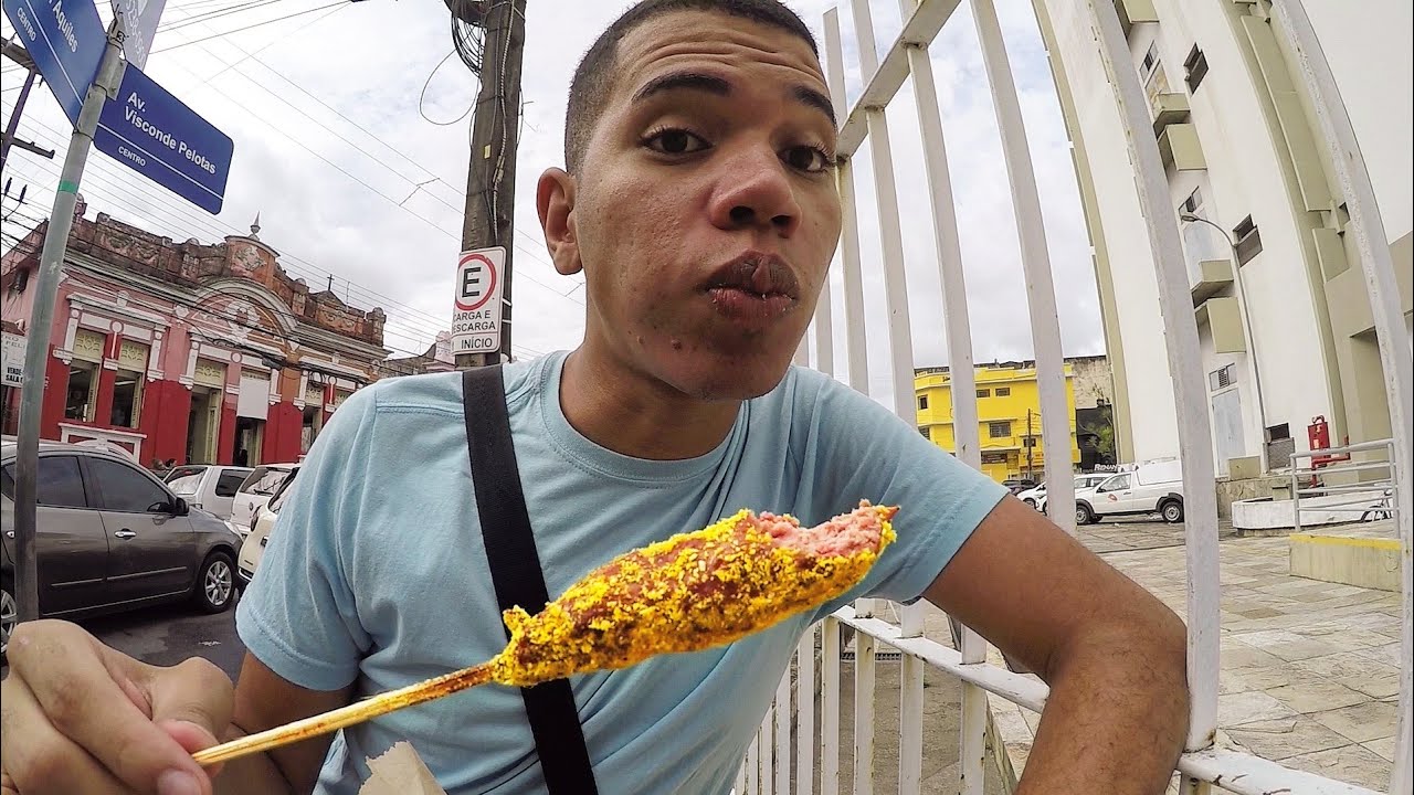 Provando COMIDA DE RUA em João Pessoa | Brasil