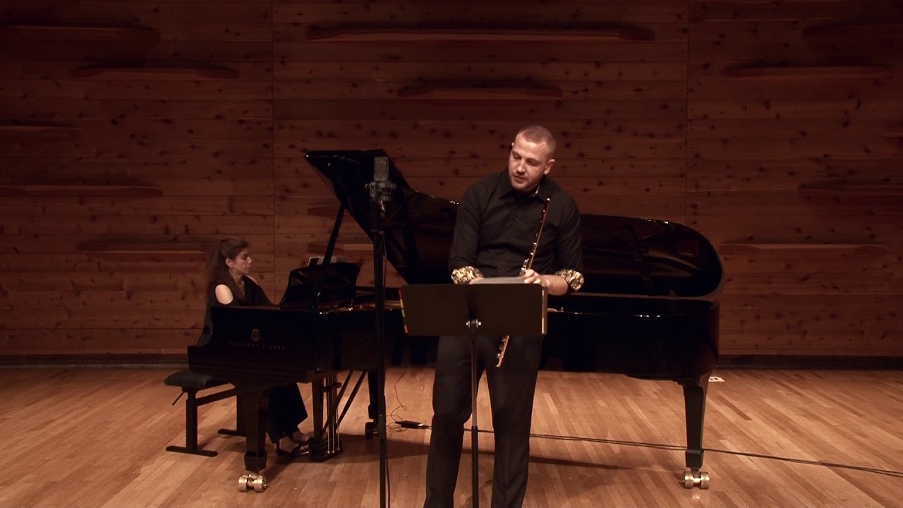 Amanda Harberg: Court Dances - 1. Courante