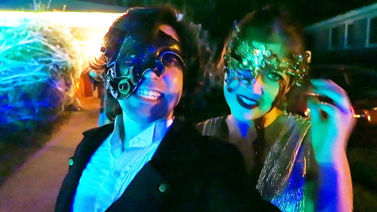 HALLOWEEN NIGHT 2017!