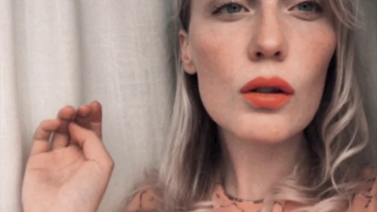 MOONICA MAC - EN HINNING TILL ANTON