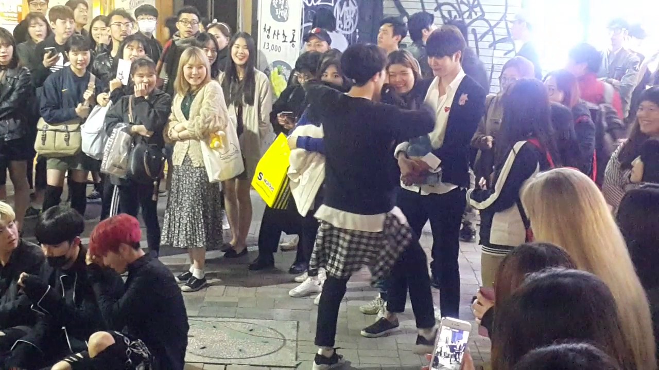 [Maxxam 댄스팀 맥스] 선미 ☆24시간이 모자라☆ 커버안무 홍대댄스버스킹 20170419수 [Korean Hongdae Kpop Dance Busking]