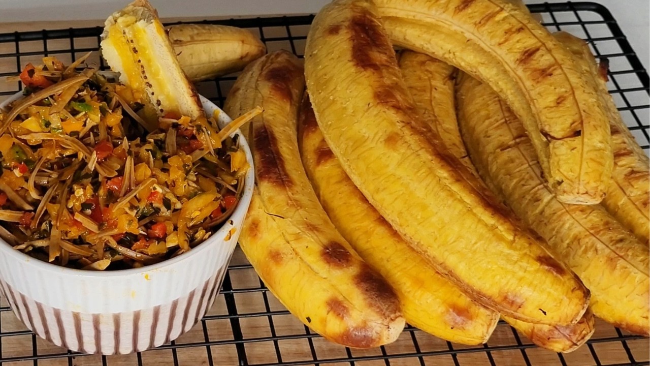 Authentic Nigerian Boli with Ugba & Utazi | Street Food at Its Best!