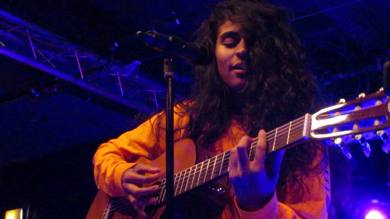 Jessie Reyez covering Chance the Rapper/Jay-Z/Schoolboy Q (Live in Boston)
