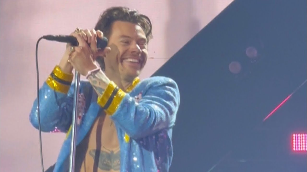 what makes you beautiful - Harry Styles, Paris night 2