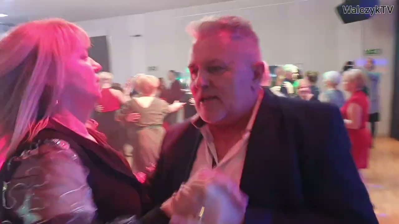 14 02 2026 RELACJA NA ŻYWO z zabawy walentynkowej z Kapelą KROKUS w DW Zacisze 