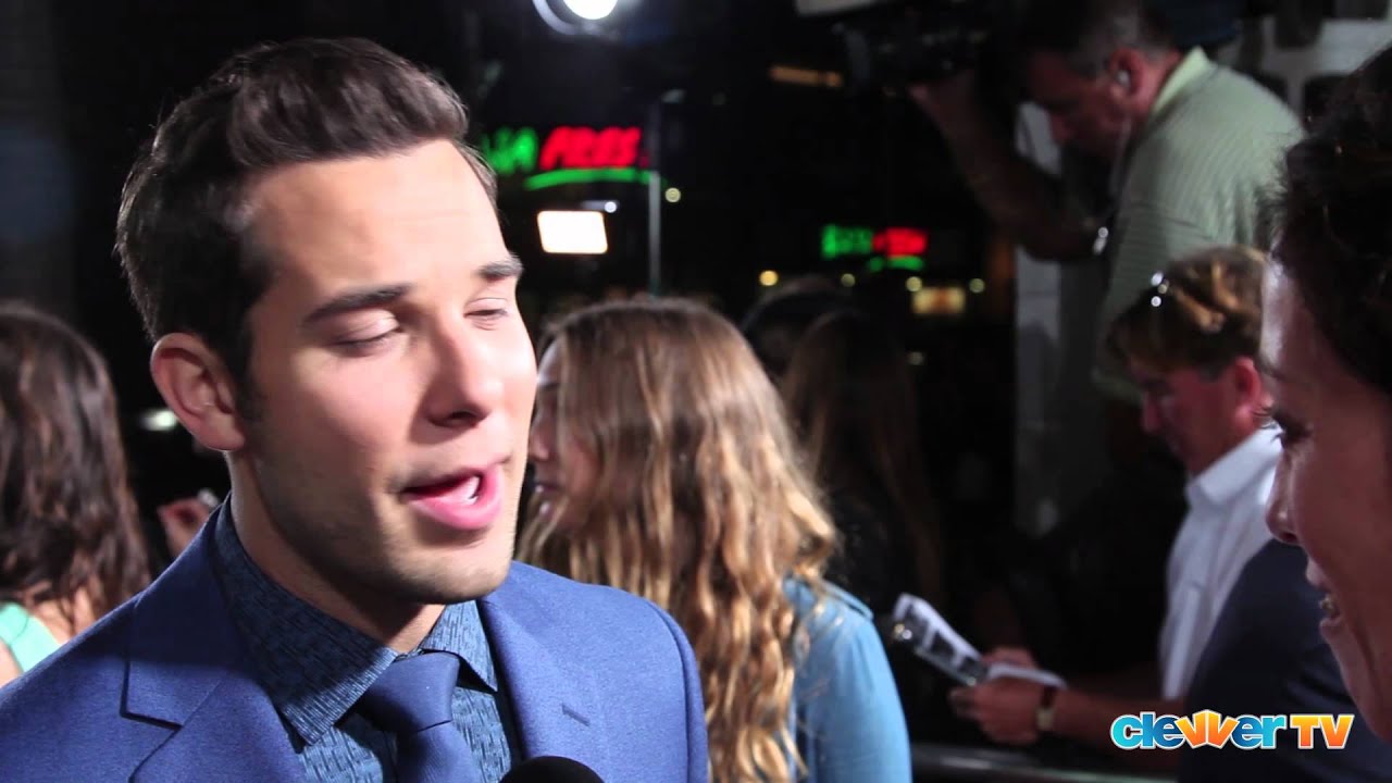 Skylar Astin Interview - 