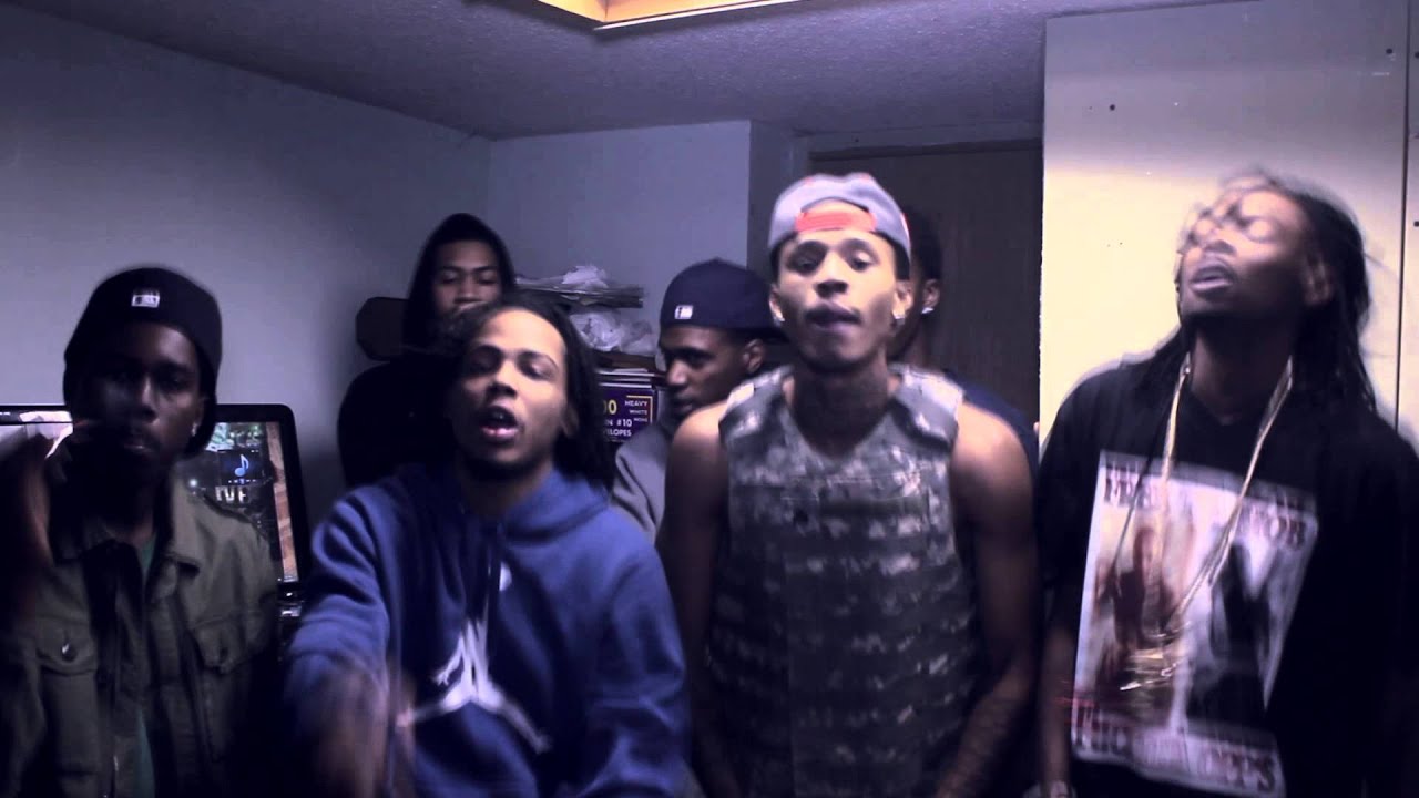 Prince Weezy:   Bout That Life x Shot&Edited By: Datknockdesign  Produced by @YoungChopBeatz