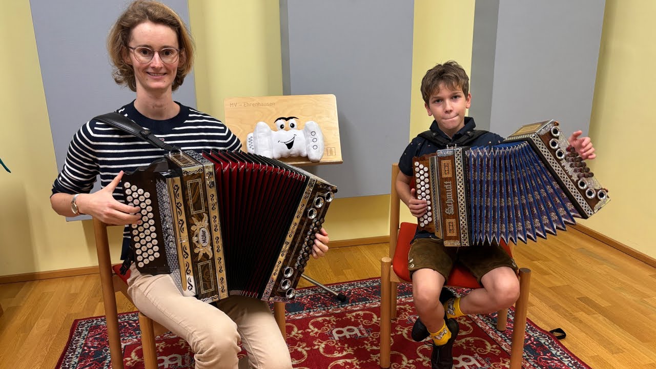 Steirische Harmonika statt Handy: 10-Jähriger Raphael begeistert mit echter Musik!