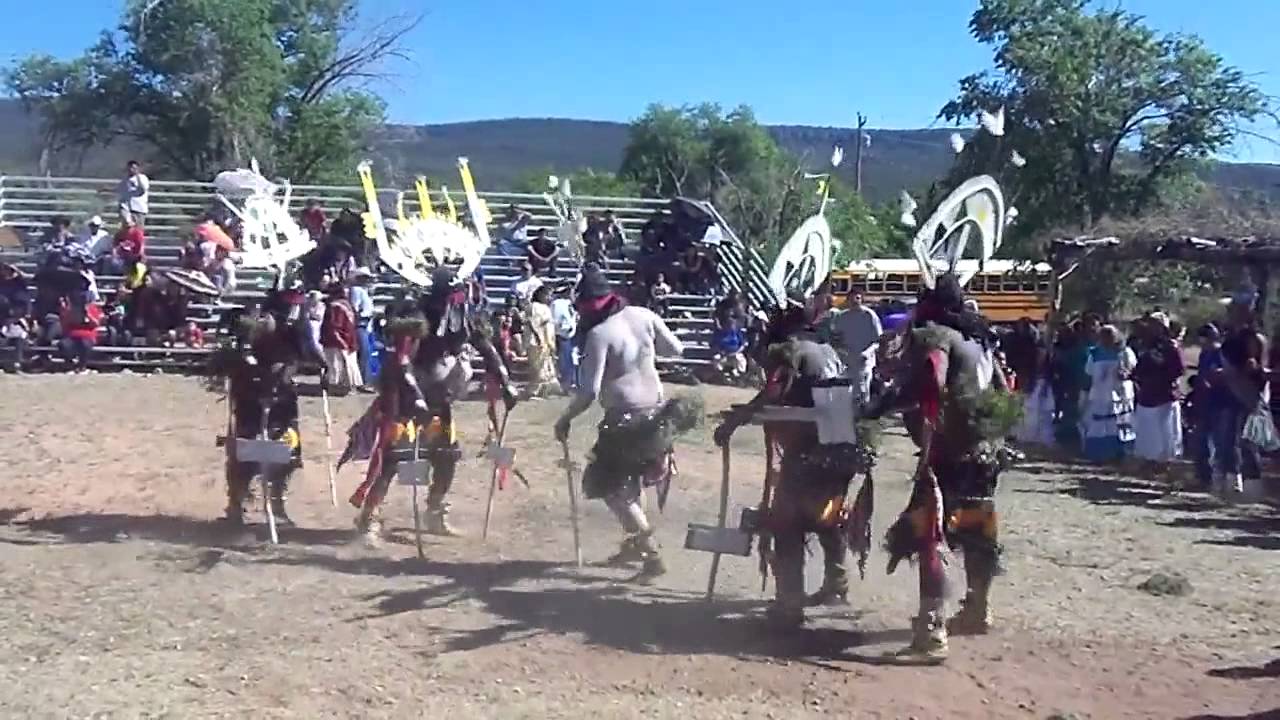 Apache Crown Dancers from Cibecue, AZ. 'Dishchii'Bikoh Apache Group'