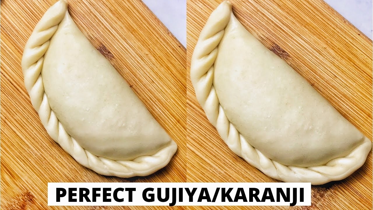 Gujiya Recipe | How To Make Gujiya | Karanji Recipe | Coconut Stuffed Poori