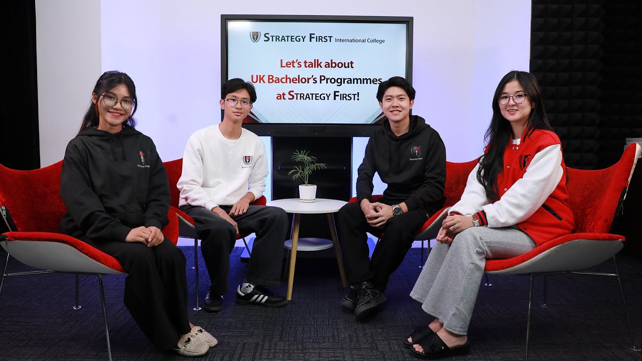Let’s Talk About UK Bachelor’s Programmes at Strategy First!📚
